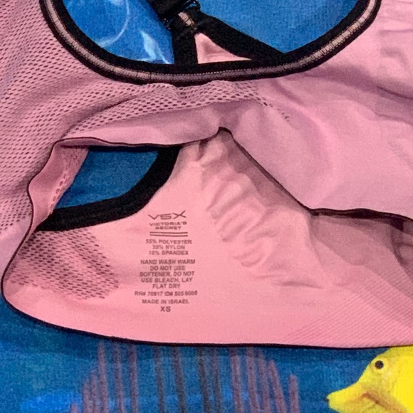 Victoria’s Secret VSX Sportsbra Size XS Pink - Picture 3 of 3